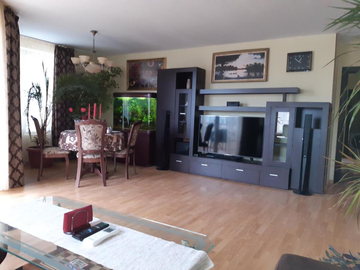 Appartement Nish 7 à Veliko Tarnovo Extérieur photo